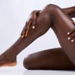 jambes bien lisses après une épilation au laser